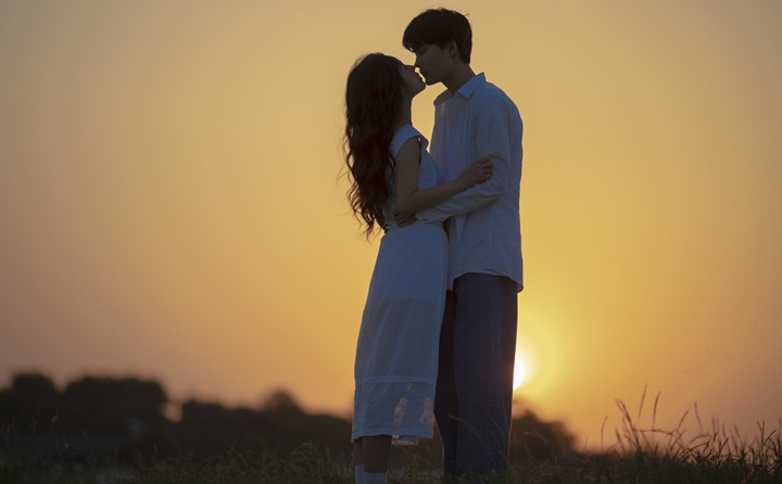 Bình Thản Bước Qua Câu Chuyện Tình Của Hai Ta 5Fvpo60Yao069B6A5Cj1624427581976