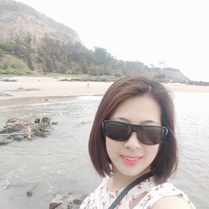 Hương Moon