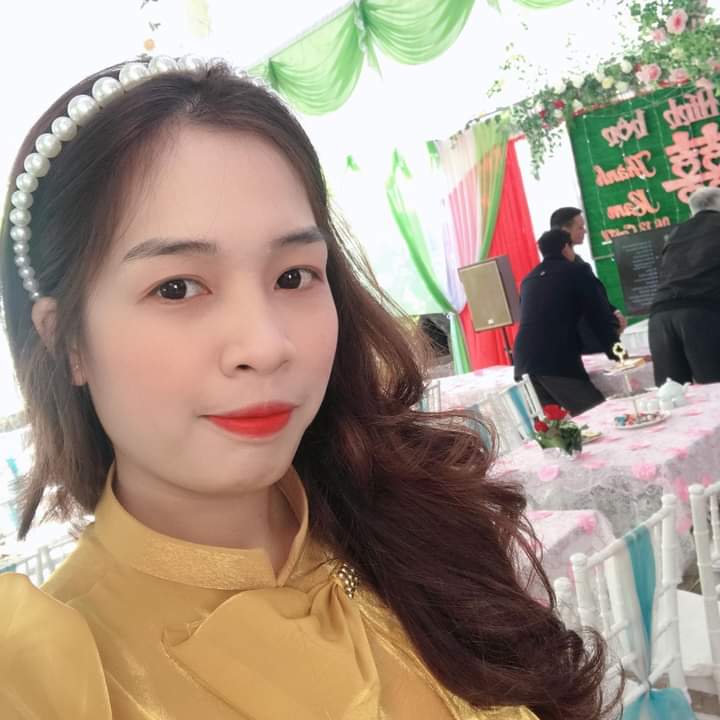 Cô nương họ lê