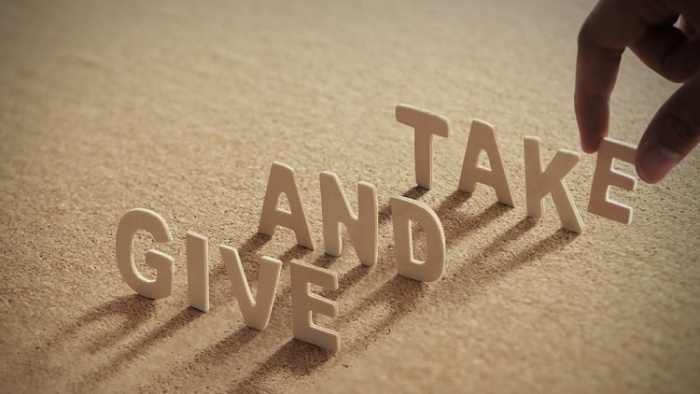 Bạn có thích chỉ nhận mà không cho?