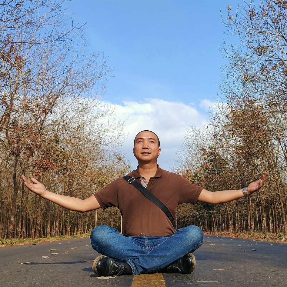 Mạnh Hùng Nguyễn