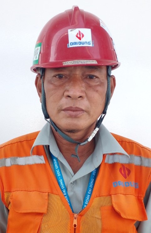 HUỲNH XẲNG