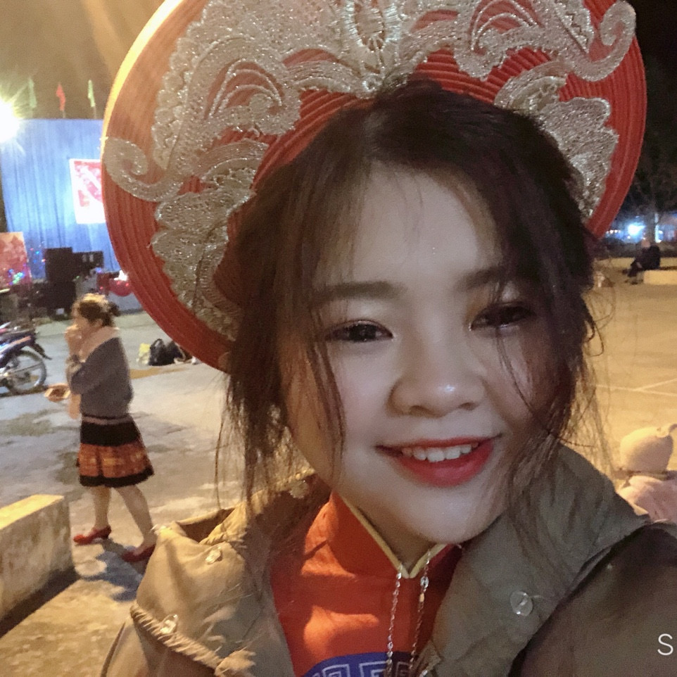 Hoàng Thuỳ Nhâm