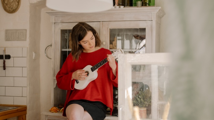 Hạnh phúc thực ra vô cùng đơn giản, đó là khi bạn ngừng chịu trách nhiệm cho những vấn đề của người khác