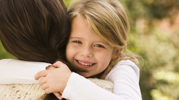 Nghiên cứu uy tín chỉ ra: Những gia đình có con cái thành đạt, cha mẹ thường sở hữu 9 điểm chung này