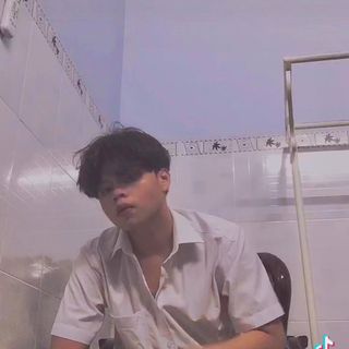 HỨA HOÀNG THANH DŨNG