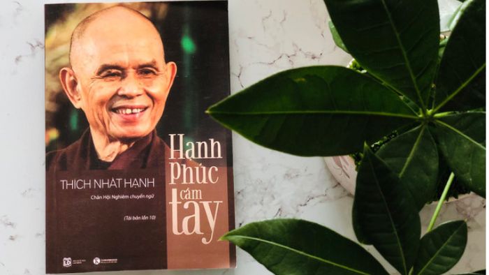 Hạnh Phúc Cầm Tay – chậm lại, hạnh phúc đang ở rất gần, ngay trong từng hơi thở