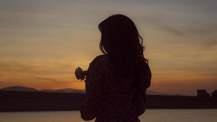 Thanh xuân như những đoá hồng đỏ 